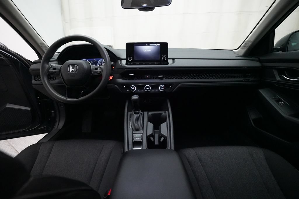 Certified 2023 Honda Accord EX image 5