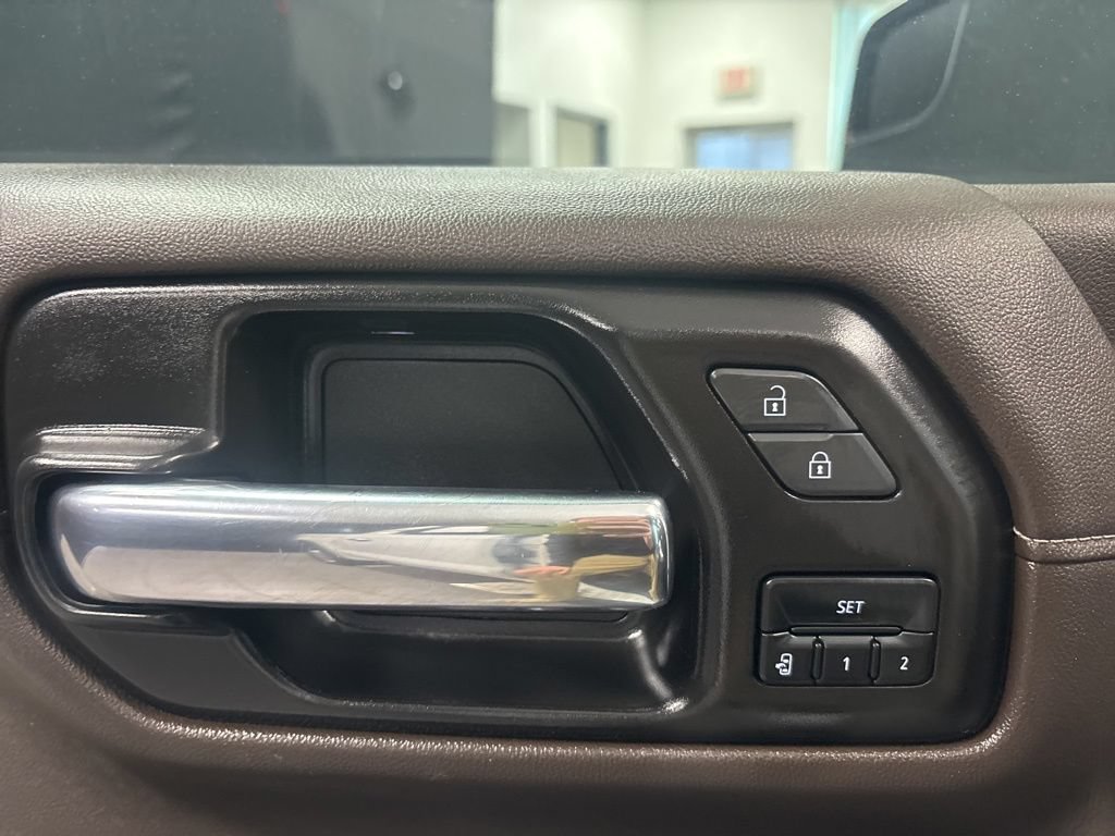 Used 2022 GMC Sierra 1500 SLT AWD/4WD image 27