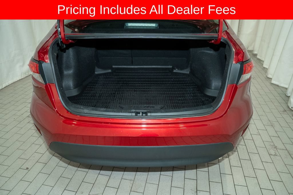 Used 2023 Toyota Corolla LE FWD image 5