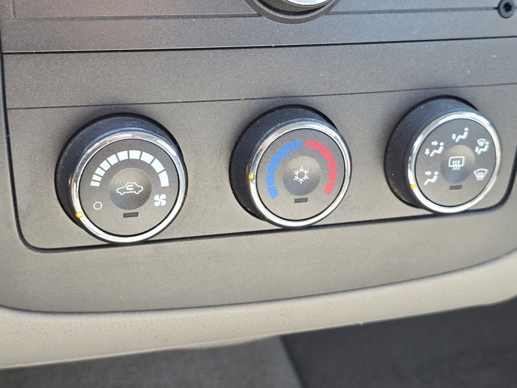 Used 2007 Buick Lucerne CX FWD image 29