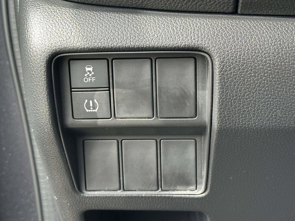 Certified 2019 Honda CR-V LX image 17