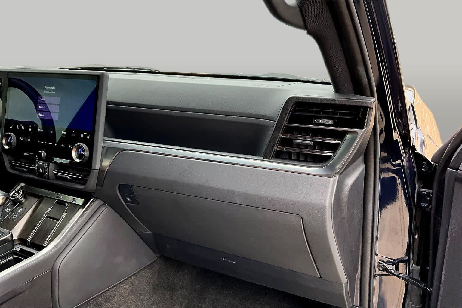 Certified 2024 Lexus GX 550 w/ Accessory Package (Z1) AWD/4WD image 19