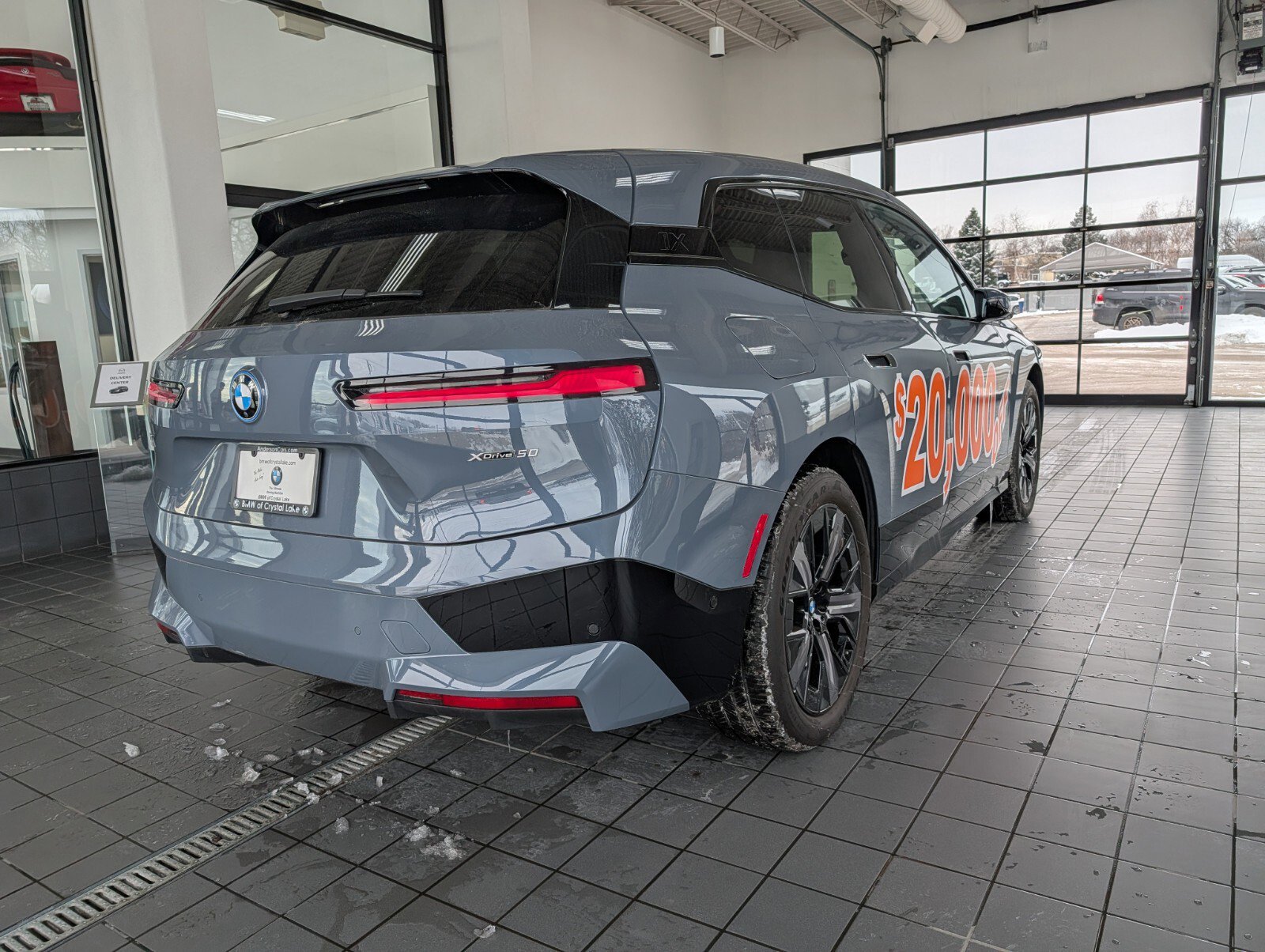 Used 2024 BMW iX xDrive50 w/ Premium Package image 2