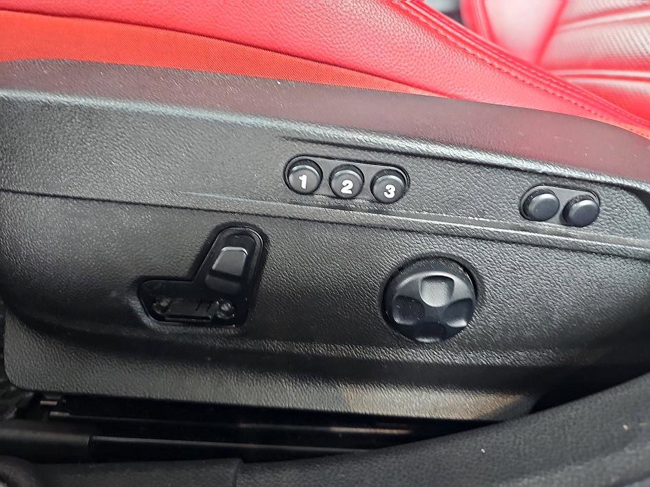 Used 2020 Alfa Romeo Giulia Ti Sport image 14