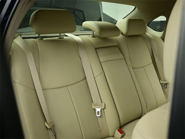 Used 2017 INFINITI Q70 3.7 image 37