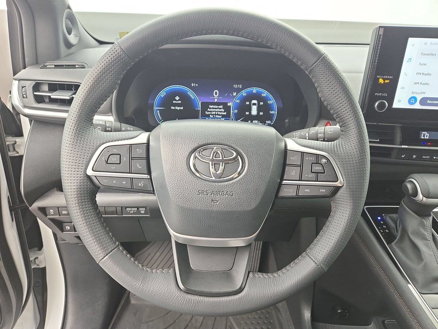 Certified 2025 Toyota Sienna Limited FWD image 12