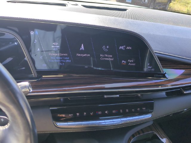 Used 2023 Cadillac Escalade Premium Luxury AWD/4WD image 20