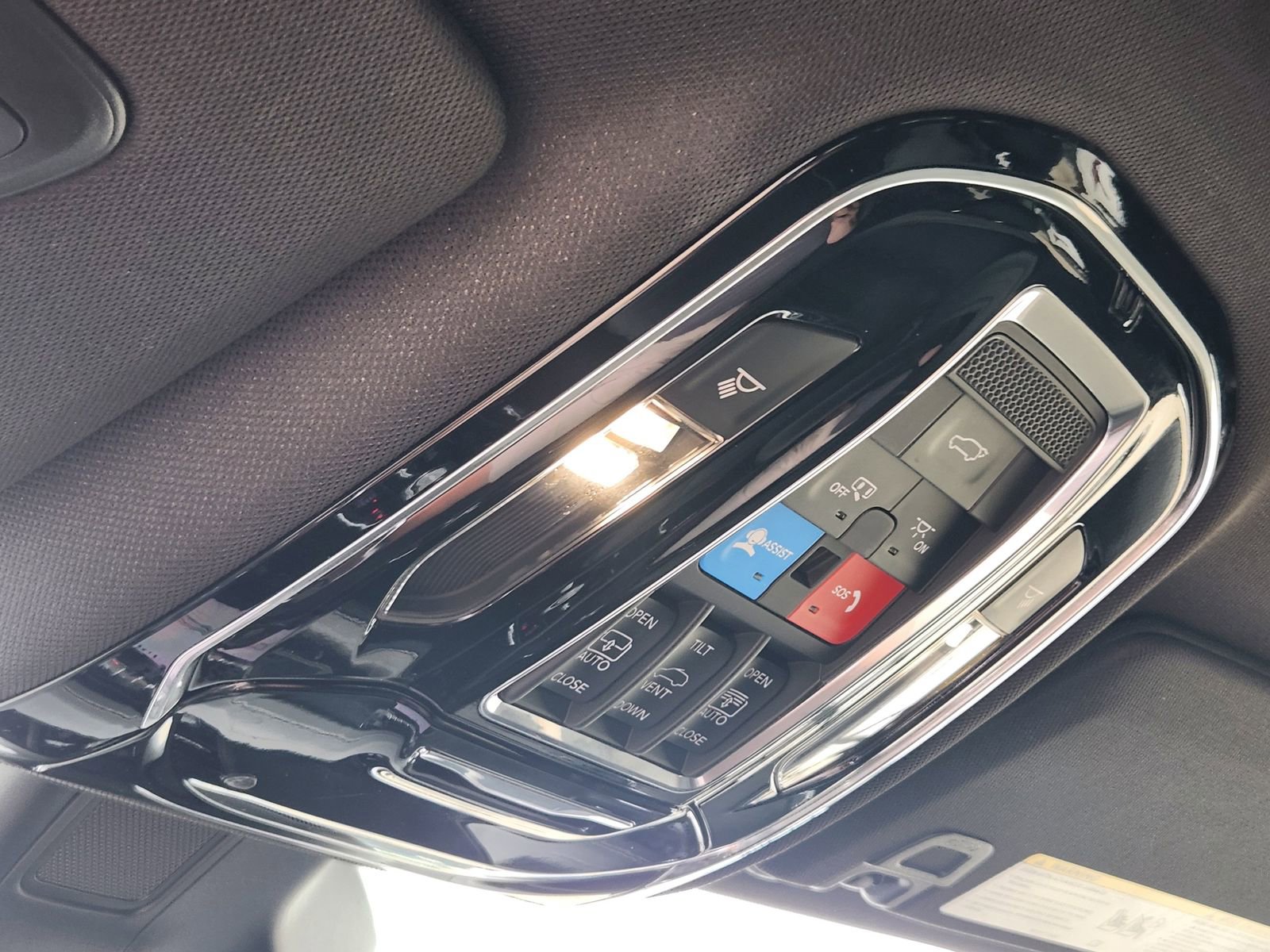 Used 2024 Jeep Grand Cherokee Overland image 28