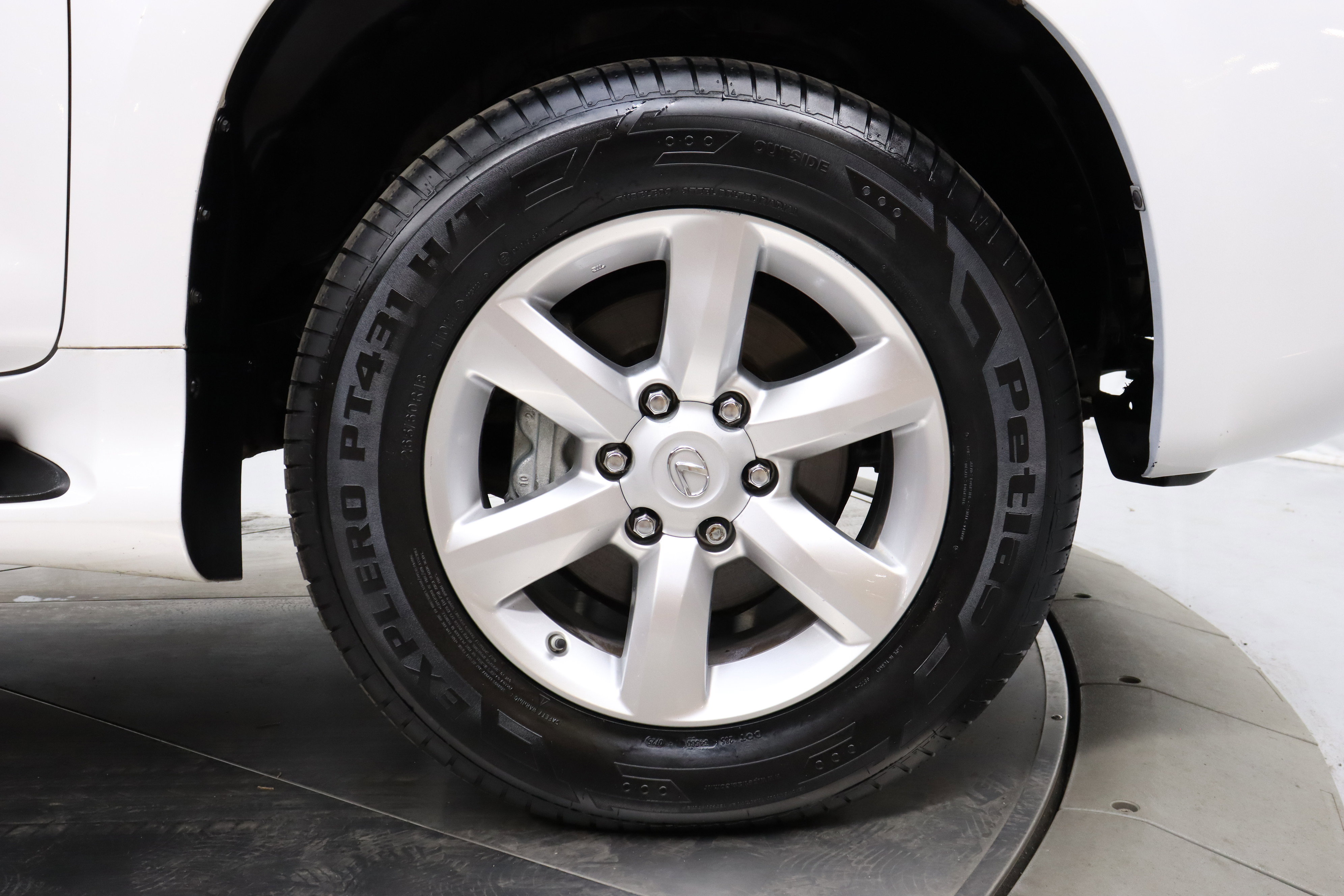 Used 2010 Lexus GX 460 image 34