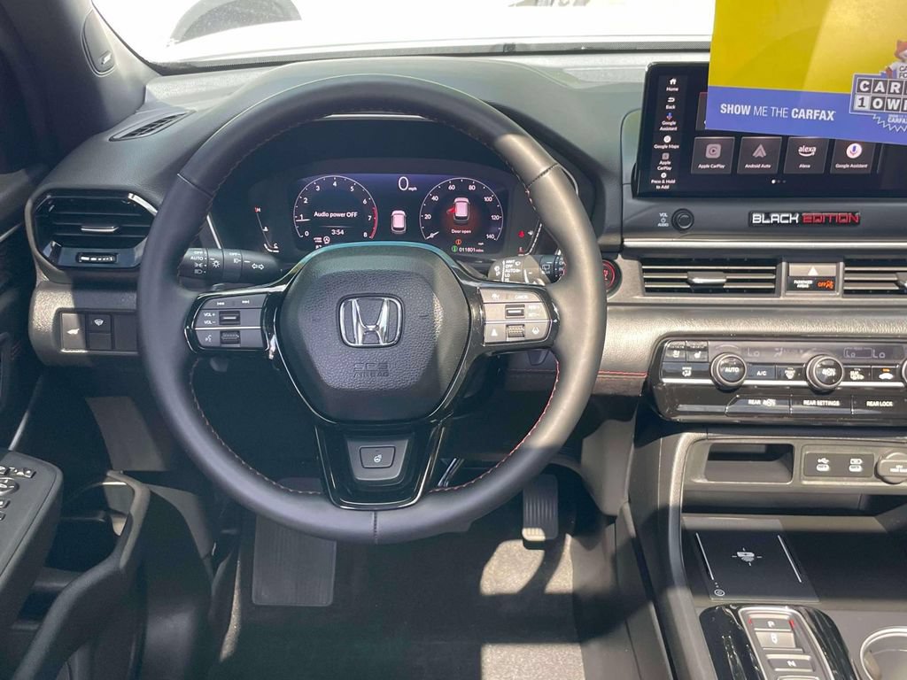 Certified 2026 Honda Pilot Black Edition image 14