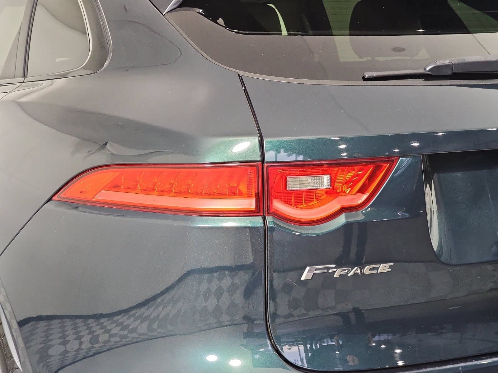 Used 2018 Jaguar F-PACE R-Sport AWD/4WD image 31