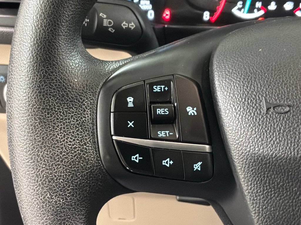 Used 2020 Ford Escape SE FWD image 9