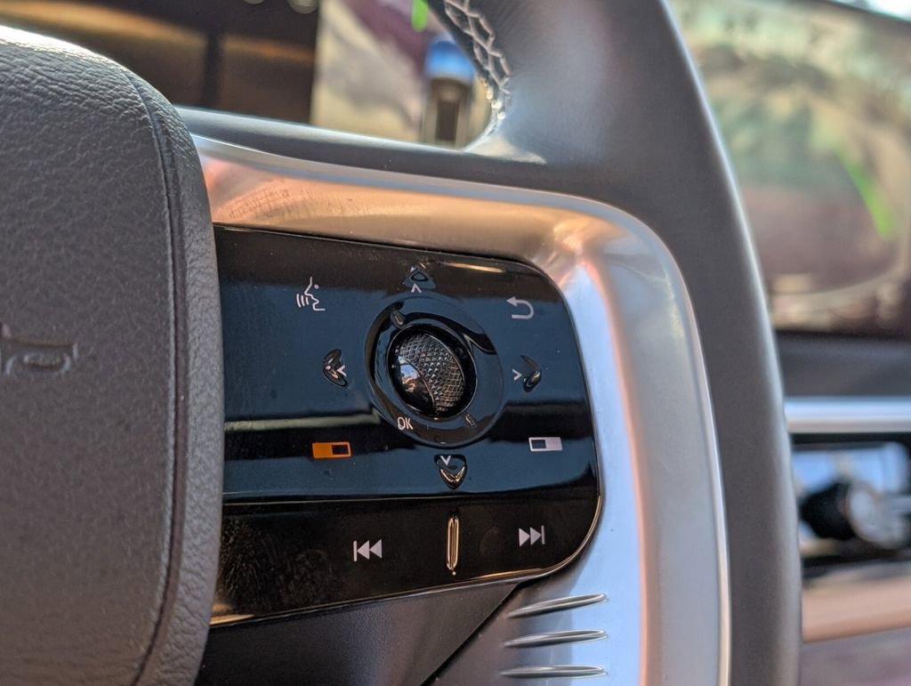 Used 2025 INFINITI QX80 Luxe image 29