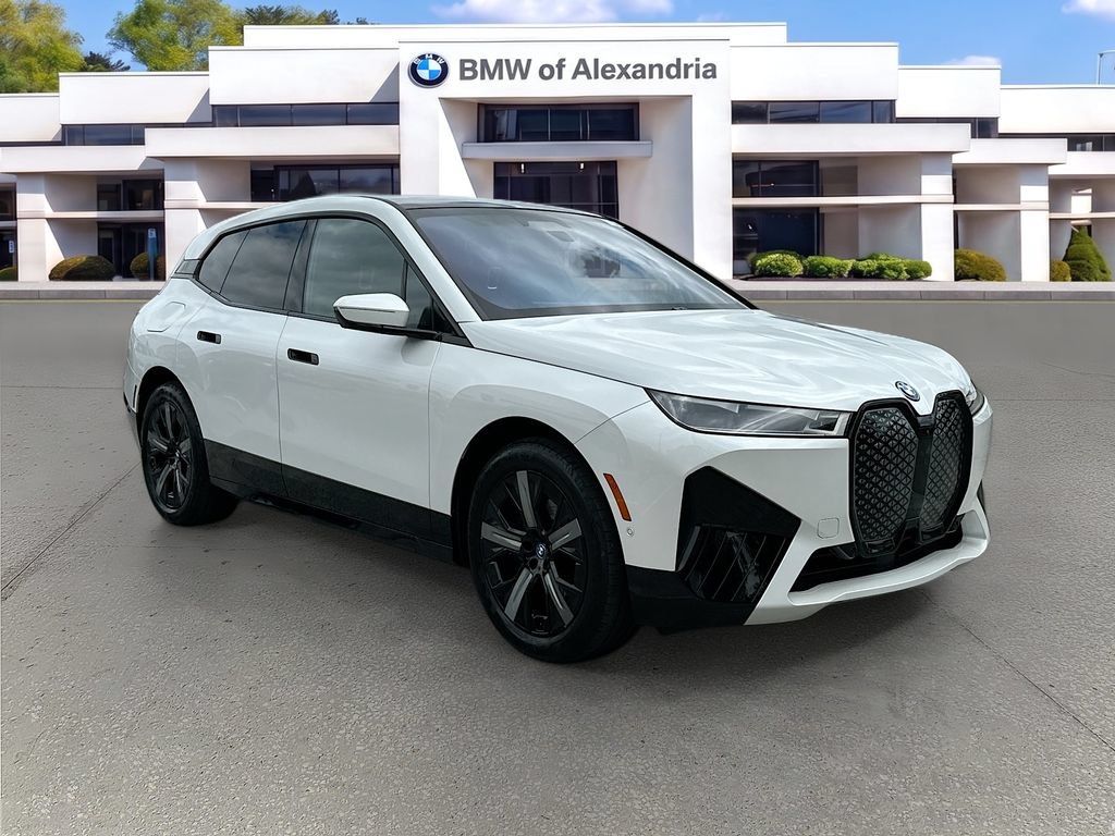 Certified 2024 BMW iX xDrive50 w/ Premium Package AWD/4WD image 1