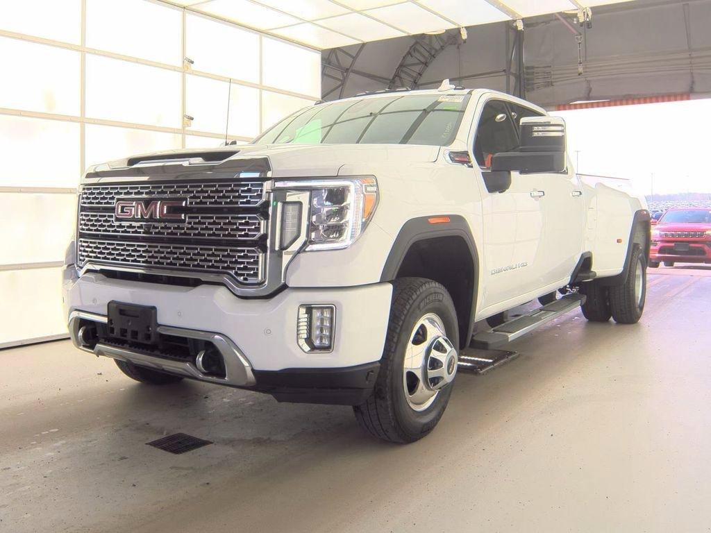 Used 2021 GMC Sierra 3500 Denali w/ Denali Ultimate Package AWD/4WD image 4