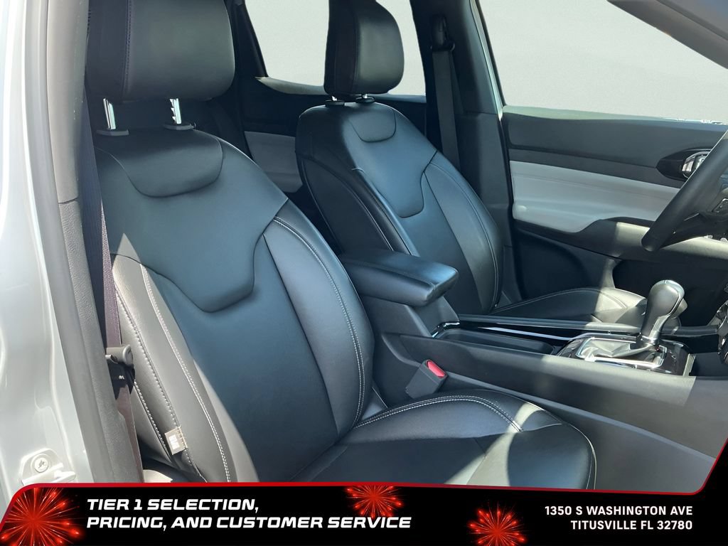 Used 2025 Jeep Compass Limited AWD/4WD image 17