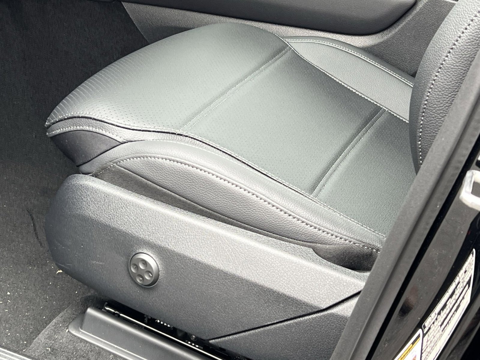 New 2026 Mercedes-Benz GLC 300 4MATIC image 12