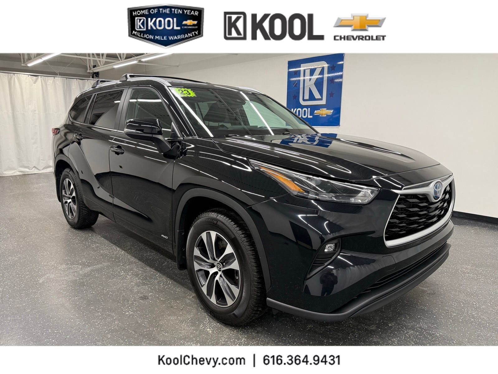 Used 2023 Toyota Highlander XLE