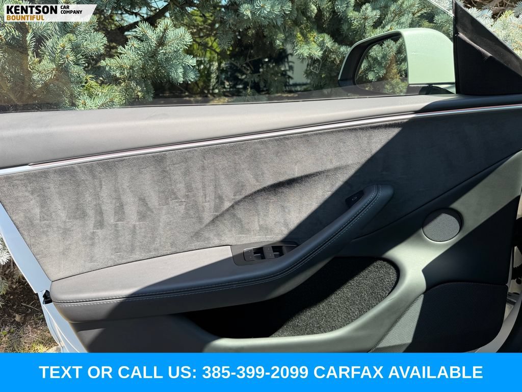 Used 2025 Tesla Model 3 Performance AWD/4WD image 17