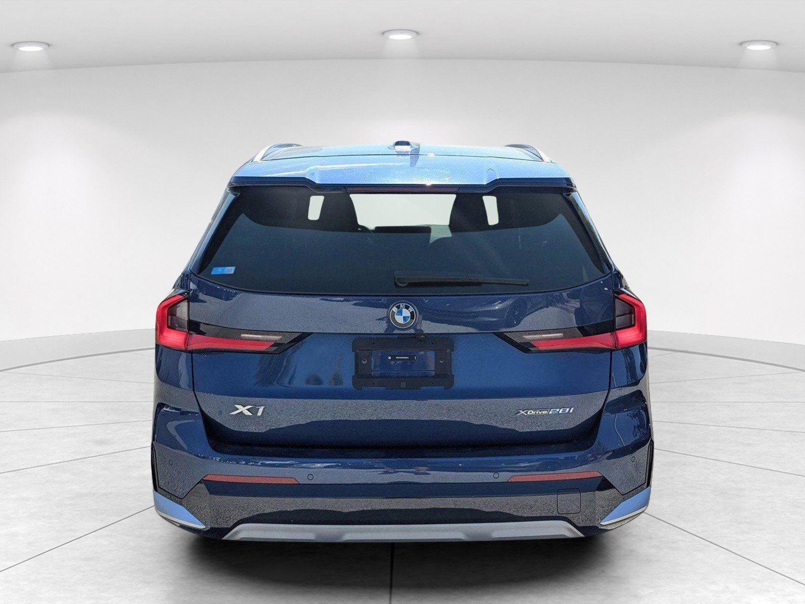 Certified 2025 BMW X1 xDrive28i image 4