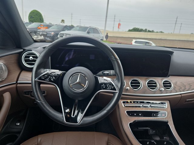 Certified 2022 Mercedes-Benz E 350 4MATIC Sedan image 17