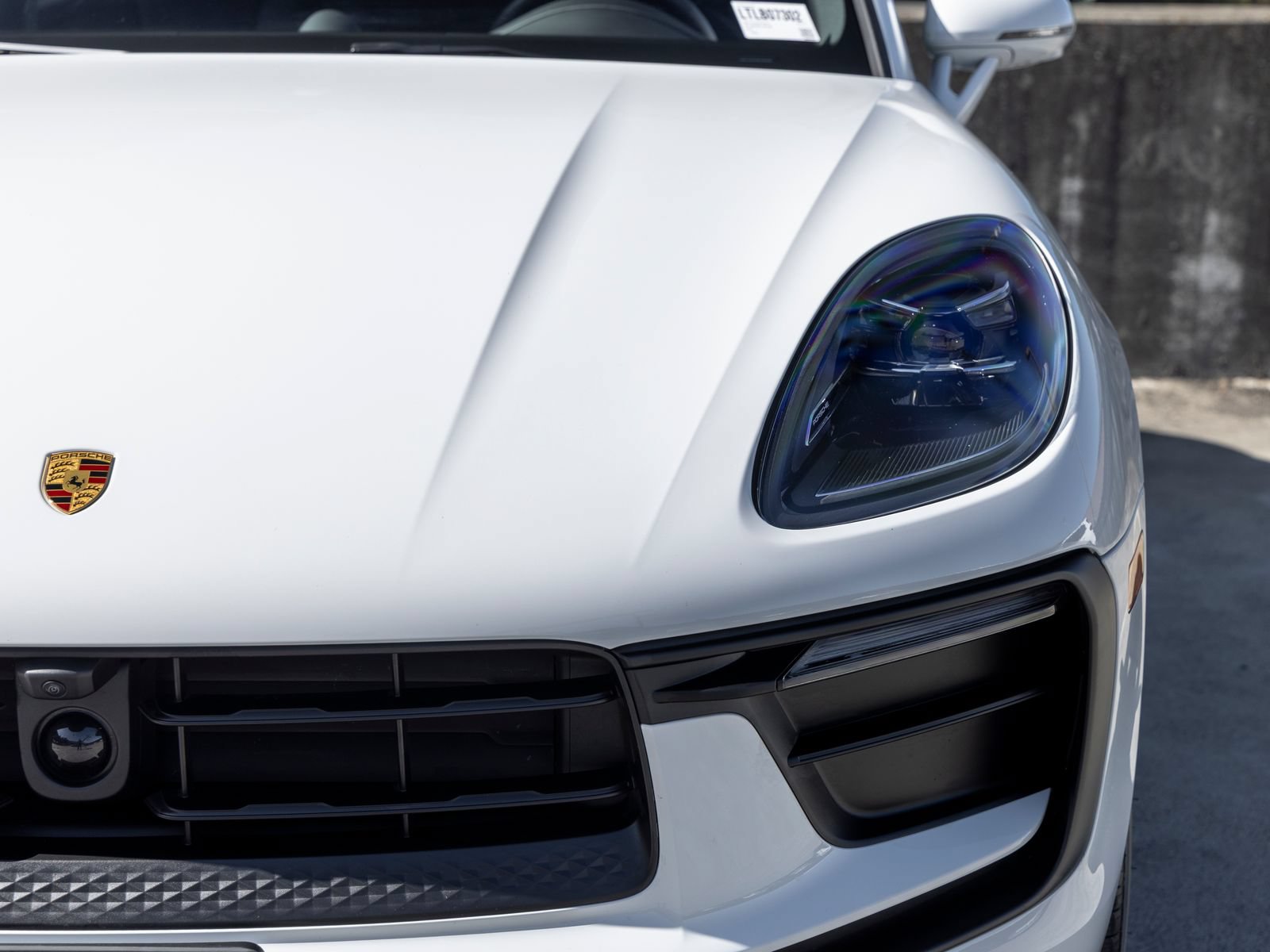 Certified 2026 Porsche Macan AWD/4WD image 15