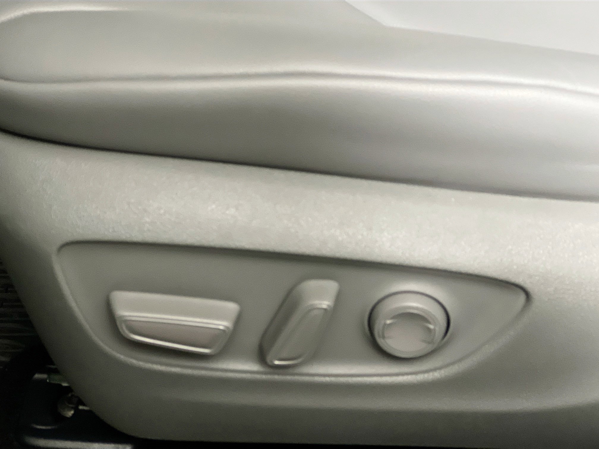 Used 2024 Toyota Highlander XLE image 15