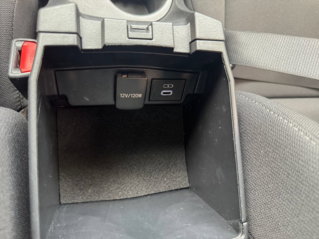Used 2023 Toyota Corolla LE FWD image 28