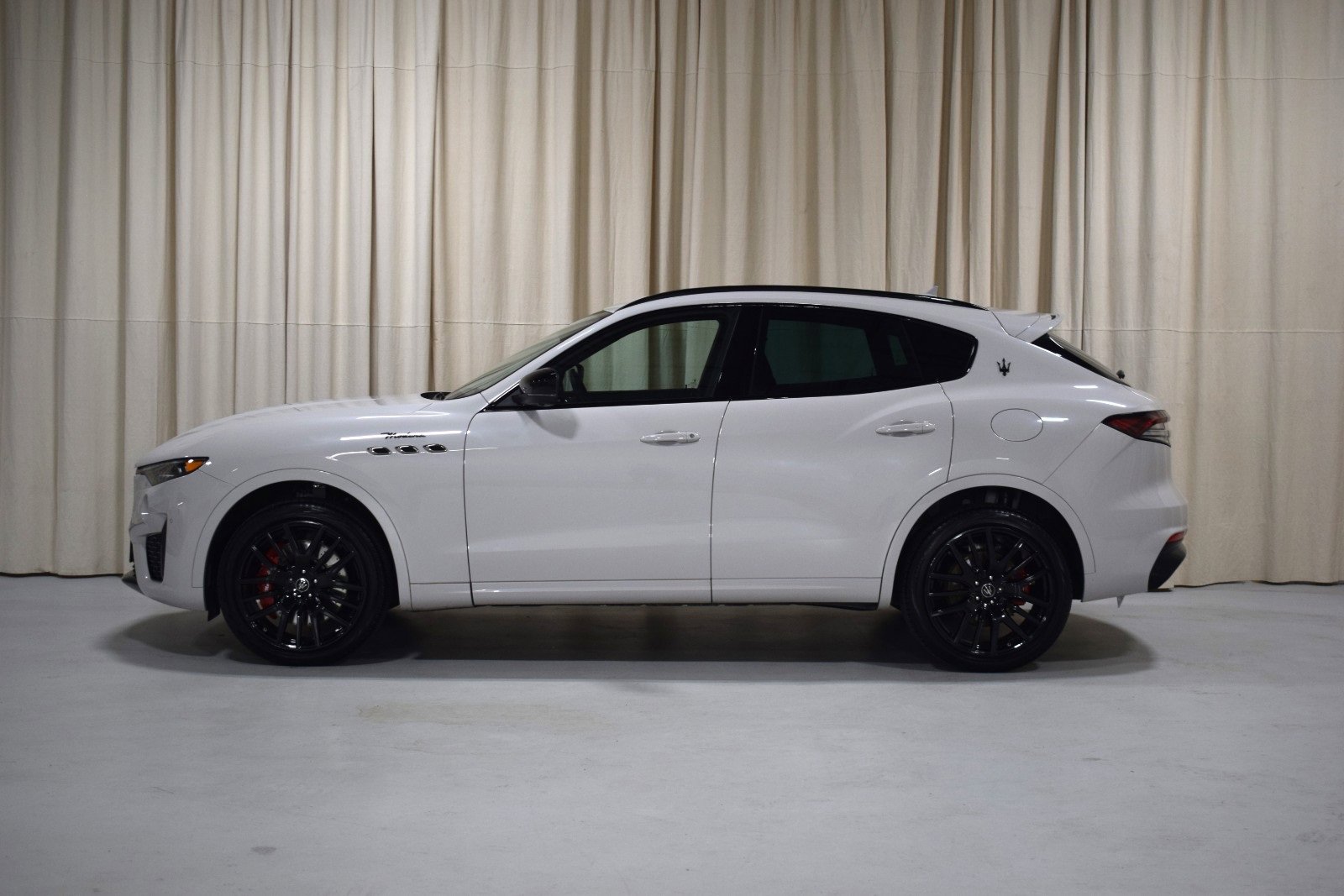 Certified 2022 Maserati Levante Modena image 5