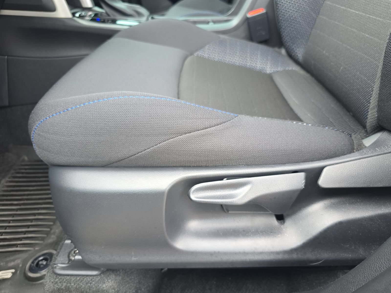 Used 2025 Toyota Corolla Cross AWD Hybrid image 26
