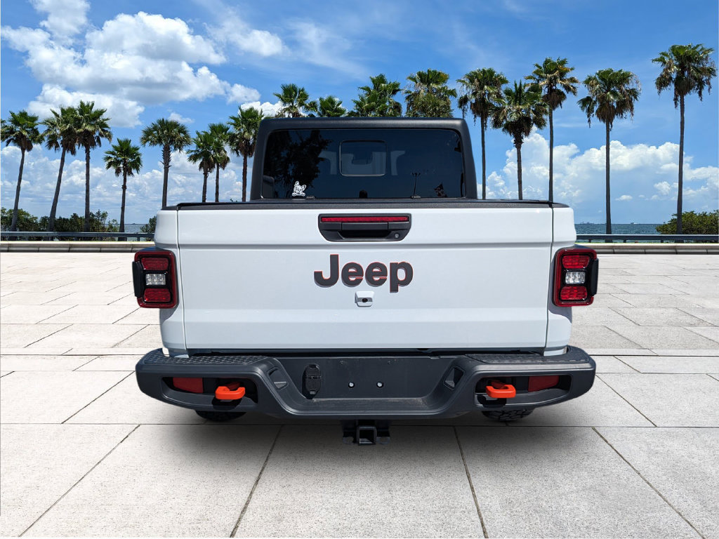 Used 2024 Jeep Gladiator Mojave w/ Technology Group AWD/4WD image 8