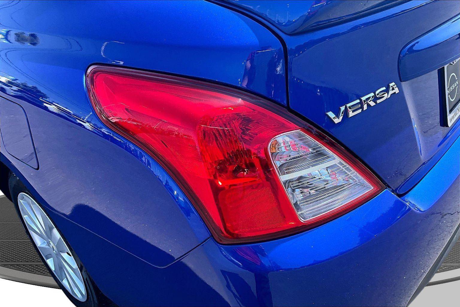 Used 2017 Nissan Versa SV FWD image 20