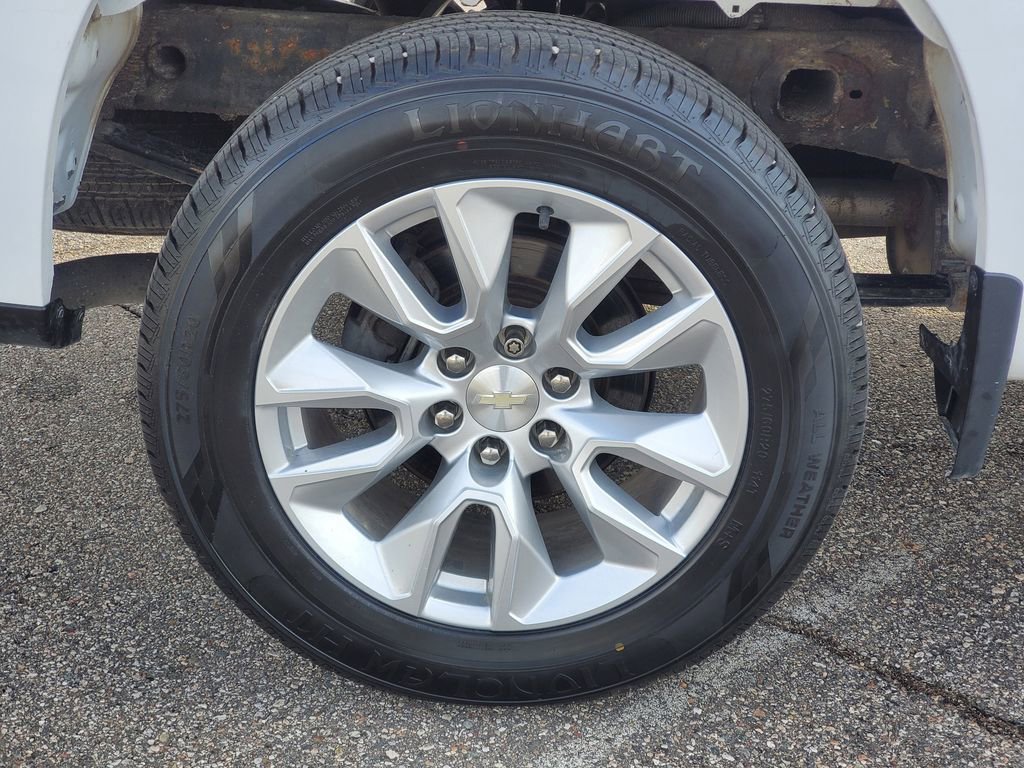 Used 2019 Chevrolet Silverado 1500 Custom w/ Custom Value Package image 5