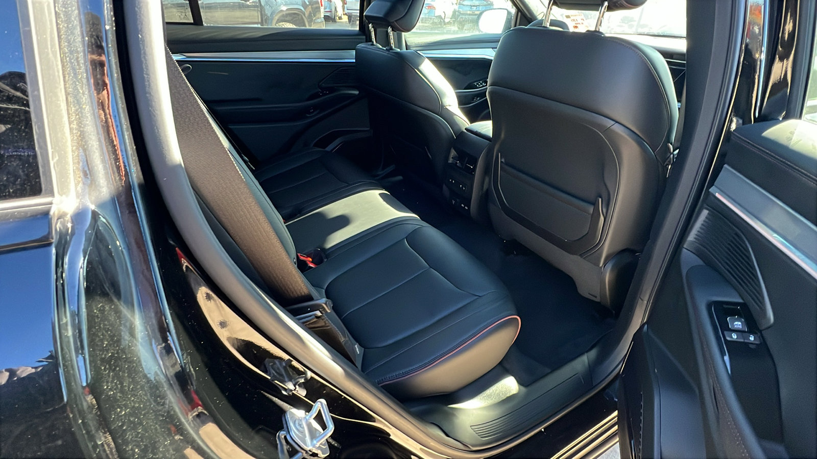 Used 2024 Jeep Wagoneer Launch Edition image 23