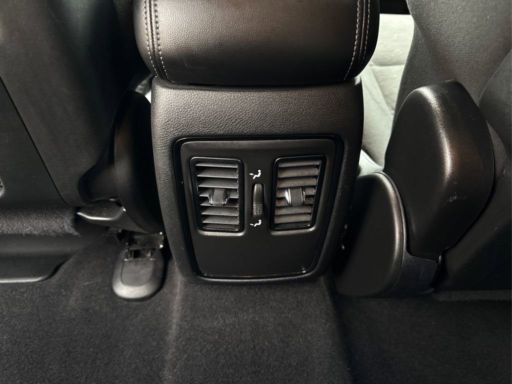 Used 2022 Dodge Durango SXT w/ Anodized Platinum Package image 29