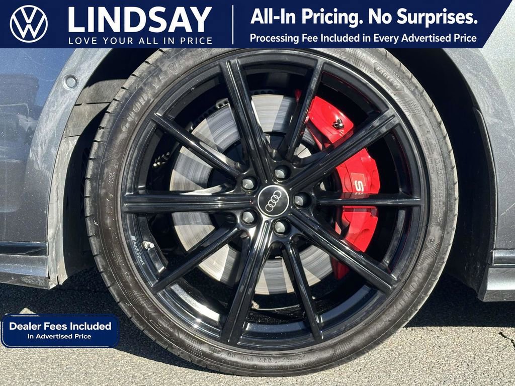Used 2023 Audi S8 w/ S8 Comfort Plus Package AWD/4WD image 8