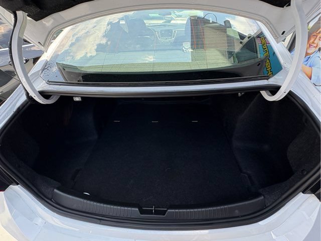 Used 2022 Chevrolet Malibu LT FWD image 12