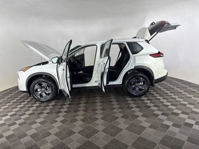 New 2026 Nissan Rogue SV AWD/4WD image 9