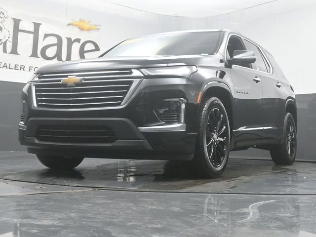 Used 2023 Chevrolet Traverse Premier w/ LPO, Cargo Package image 4