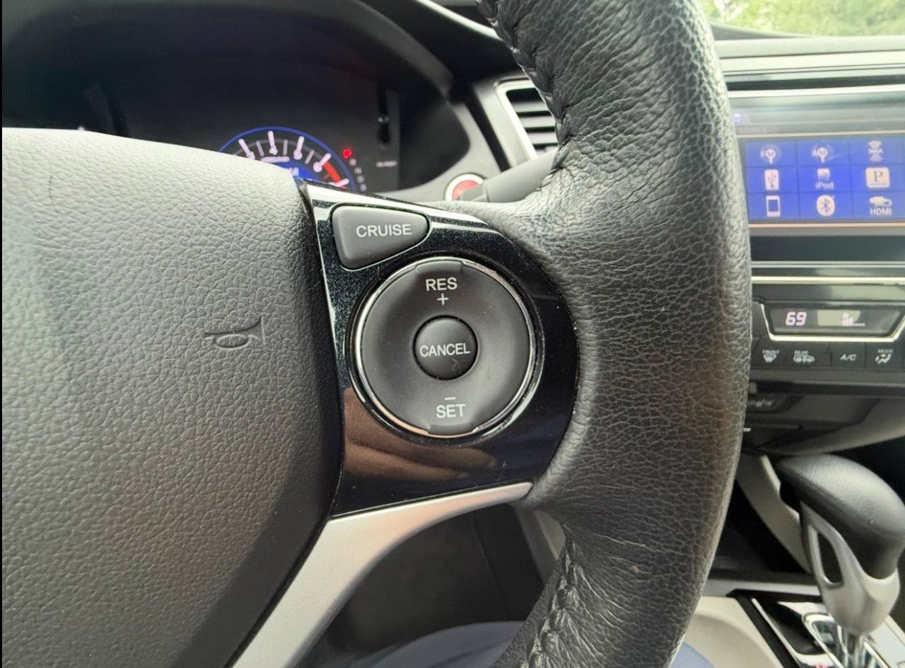 Used 2015 Honda Civic Hybrid Sedan image 21