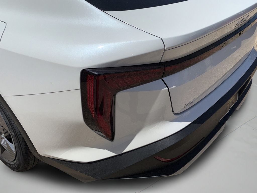 New 2026 Kia K4 FWD image 40