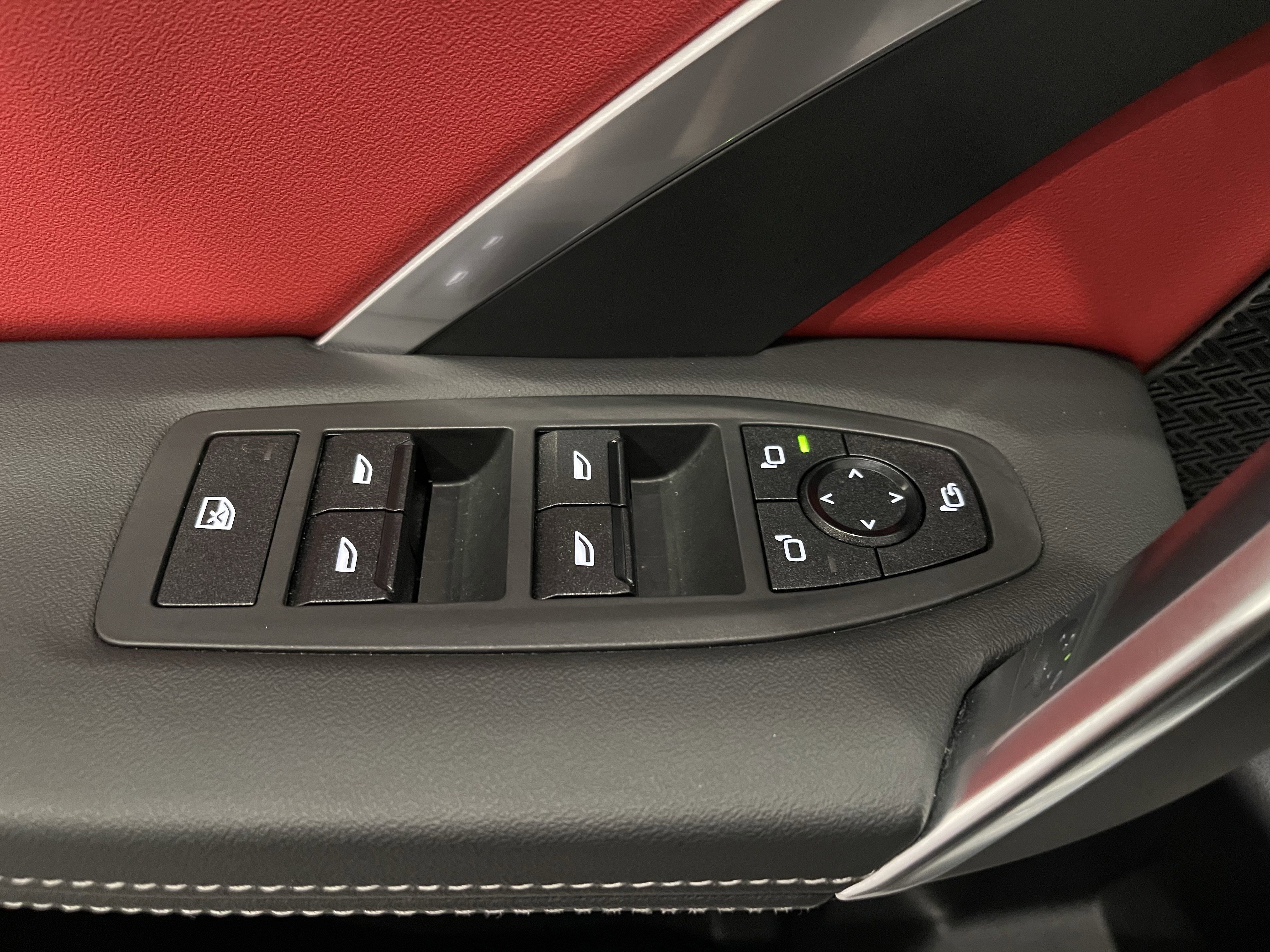 Used 2025 BMW X1 xDrive28i w/ Premium Package image 11