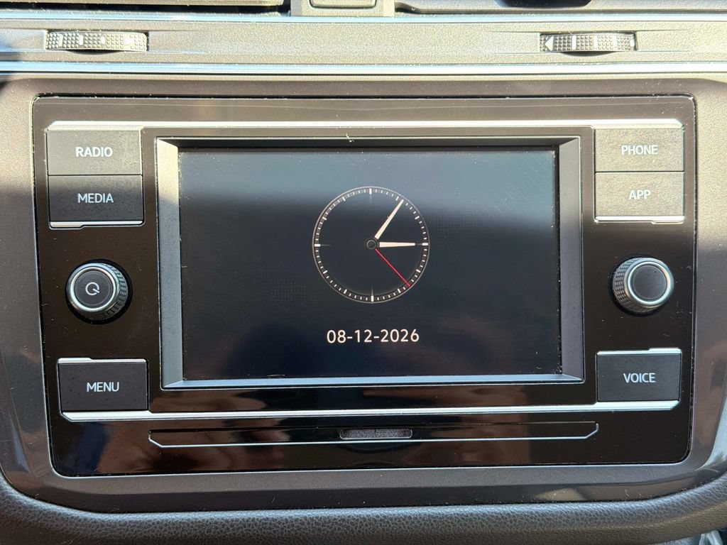 Used 2021 Volkswagen Tiguan S FWD image 23