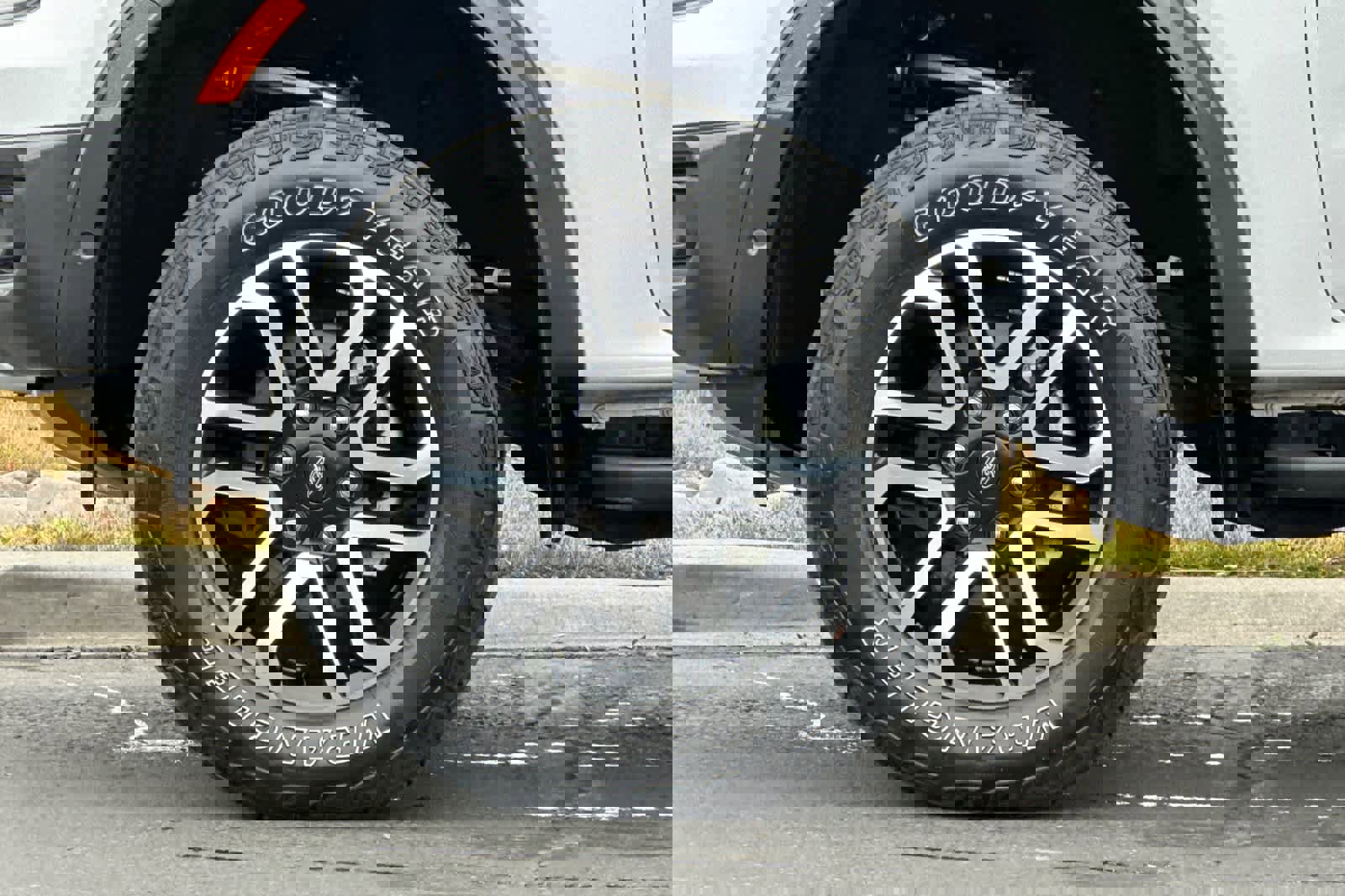 Certified 2024 Ford Ranger Lariat w/ FX4 Off-Road Package image 25