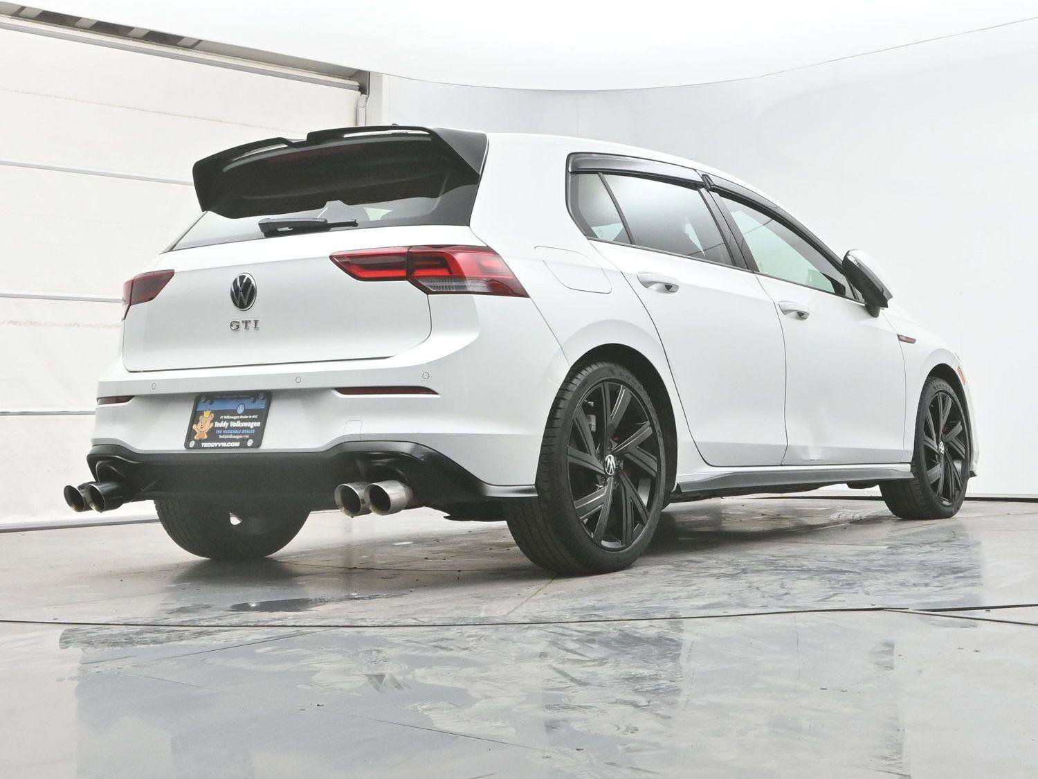 Used 2023 Volkswagen GTI SE image 34