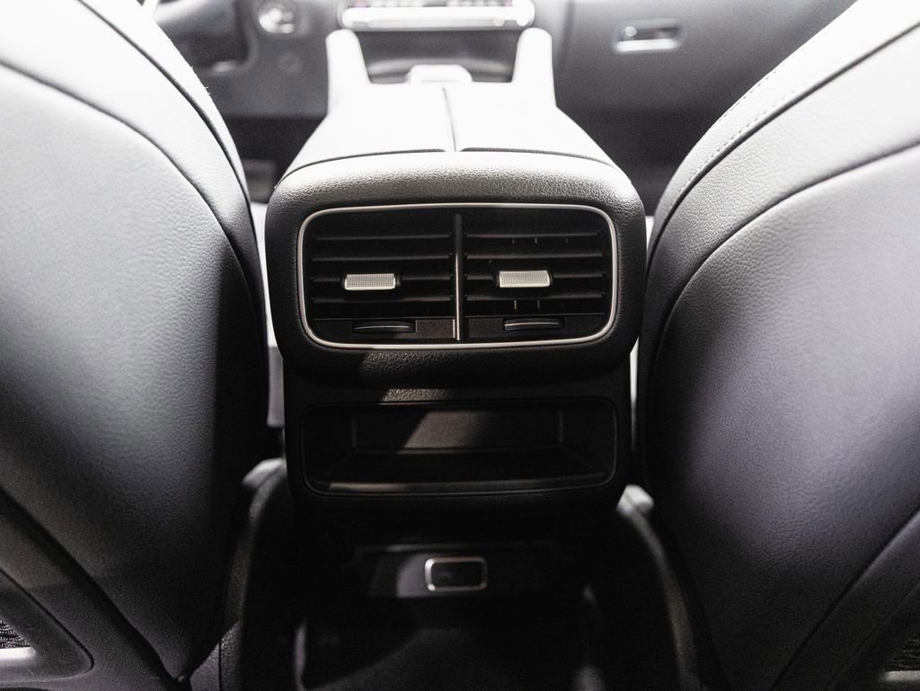 Used 2025 Mercedes-Benz GLE 450 4MATIC Coupe image 30