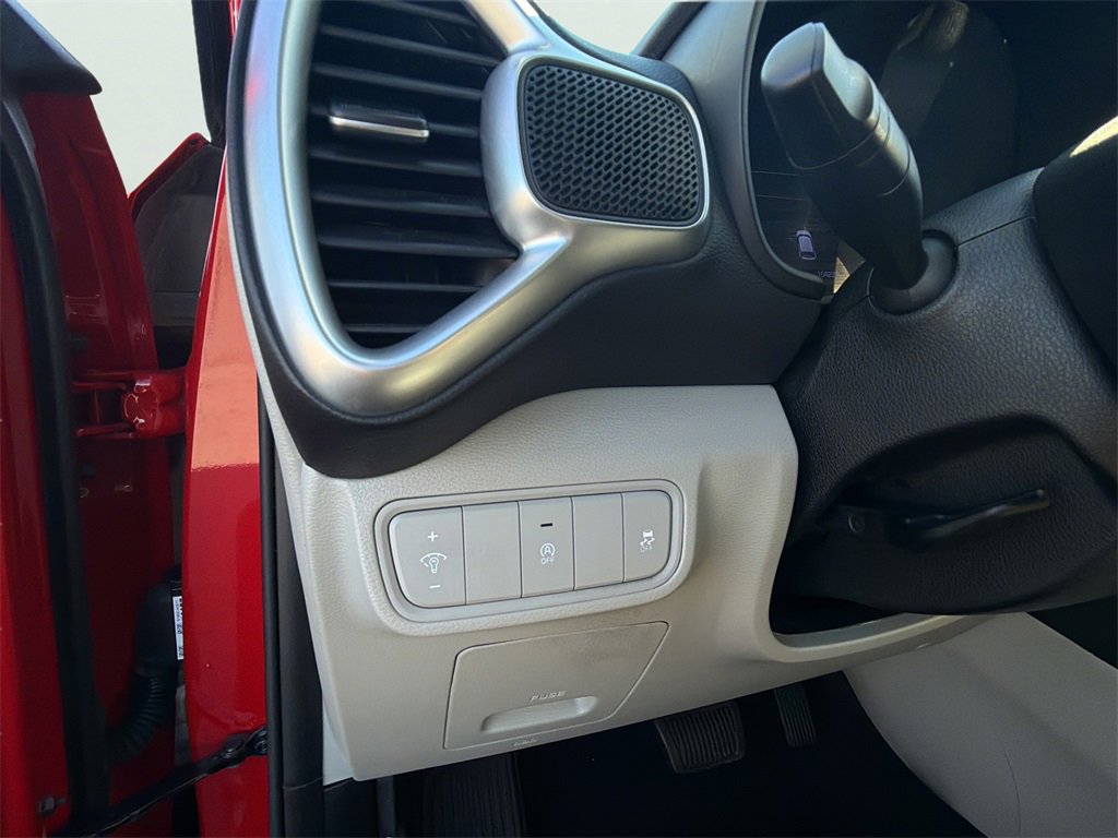 Used 2020 Kia Soul LX image 23