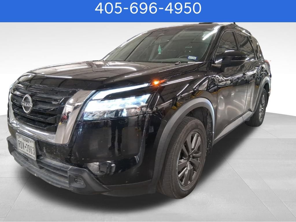 Used 2022 Nissan Pathfinder SV image 1