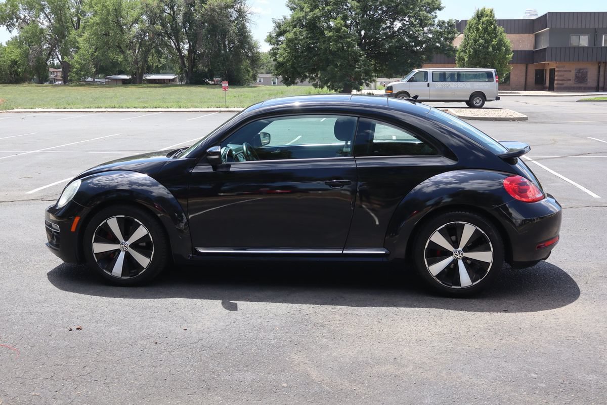 Used 2013 Volkswagen Beetle 2.0T FWD image 9