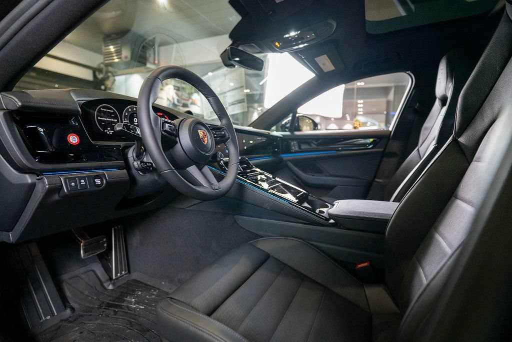 New 2026 Porsche Panamera 4 AWD/4WD image 4